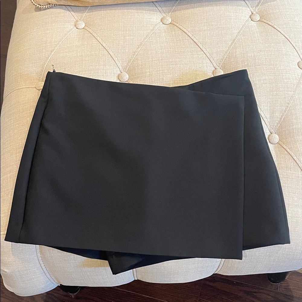 Zara Black Mini Skort